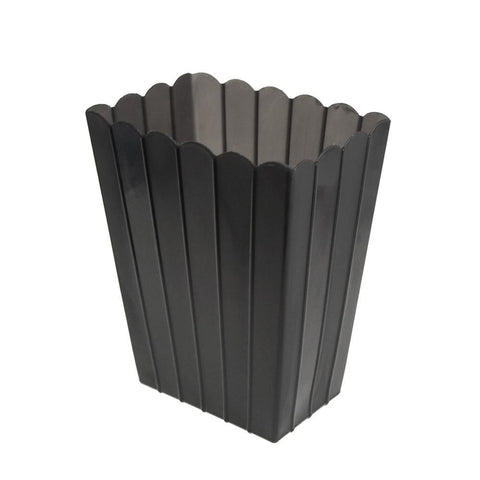 Large Plastic Scalloped Containers with Lines